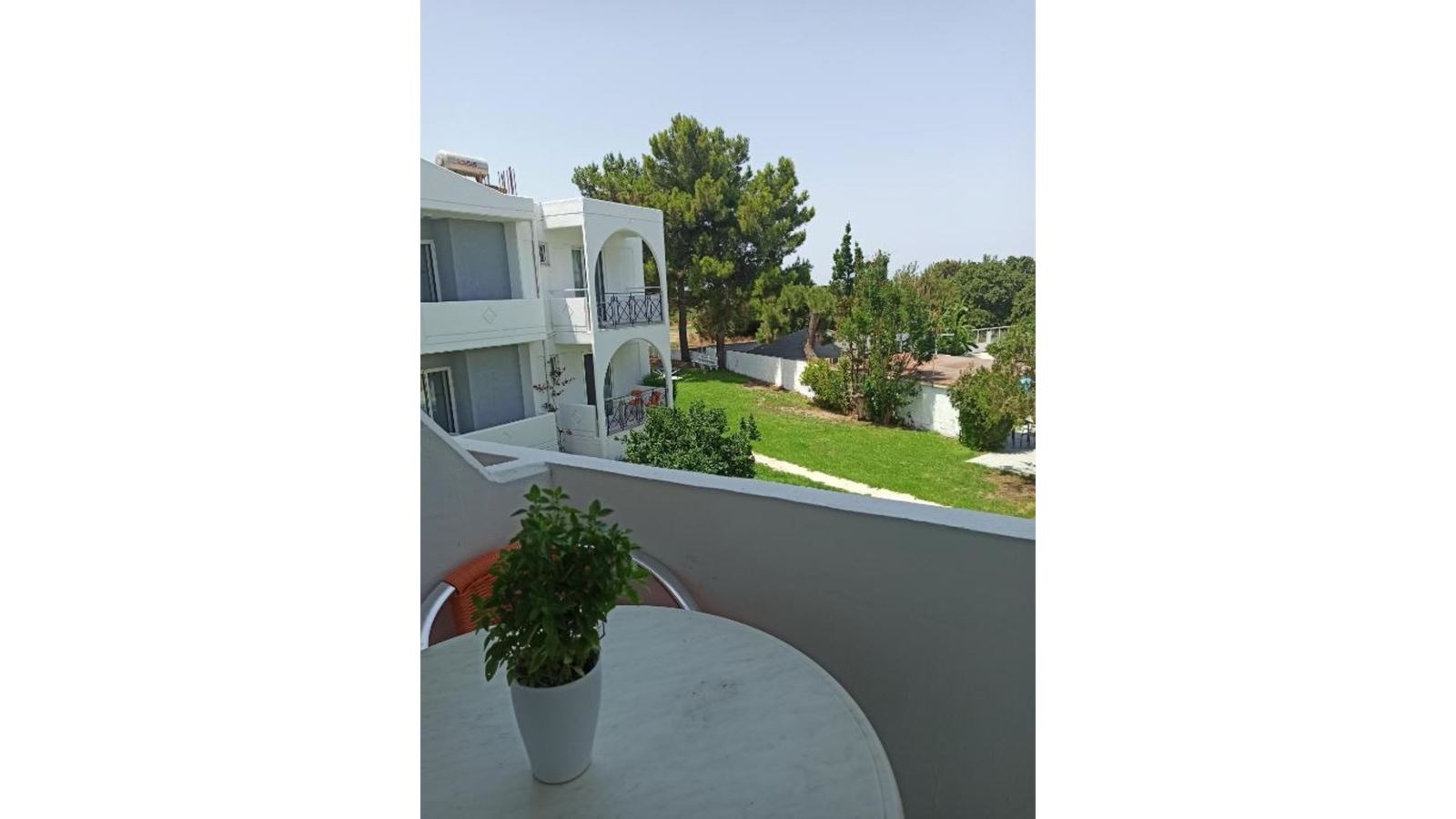 rooms-twin-or-double-standard-room-balcony-or-terrace