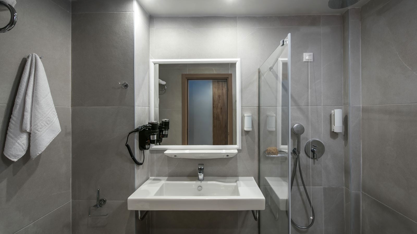 rooms-room-standard-sea-view-balcony-or-terrace