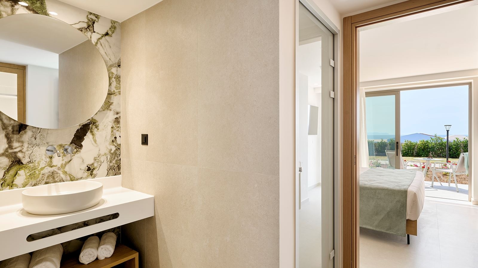 rooms-bungalow-family-sea-view