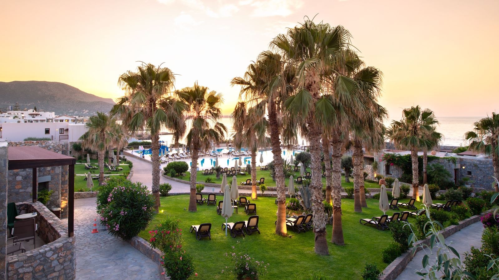 bars-aeolos-pool-bar