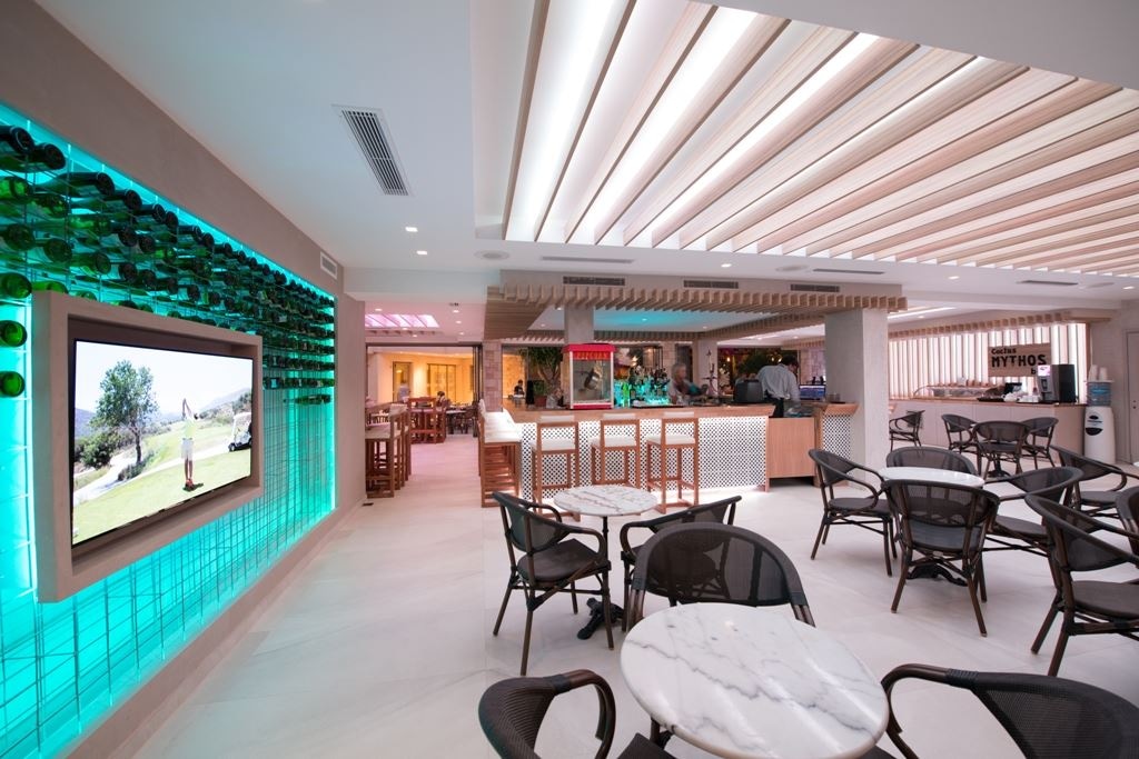 bars-main-bar-mythos