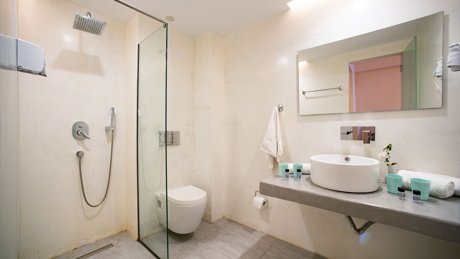 rooms-family-room-open-plan-with-bunkbed-sea-view-balcony-or-terrace