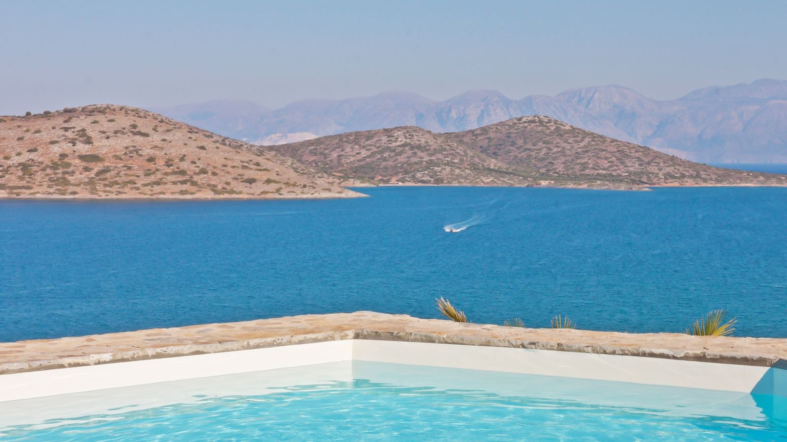 rooms-room-deluxe-seaview-privatepool