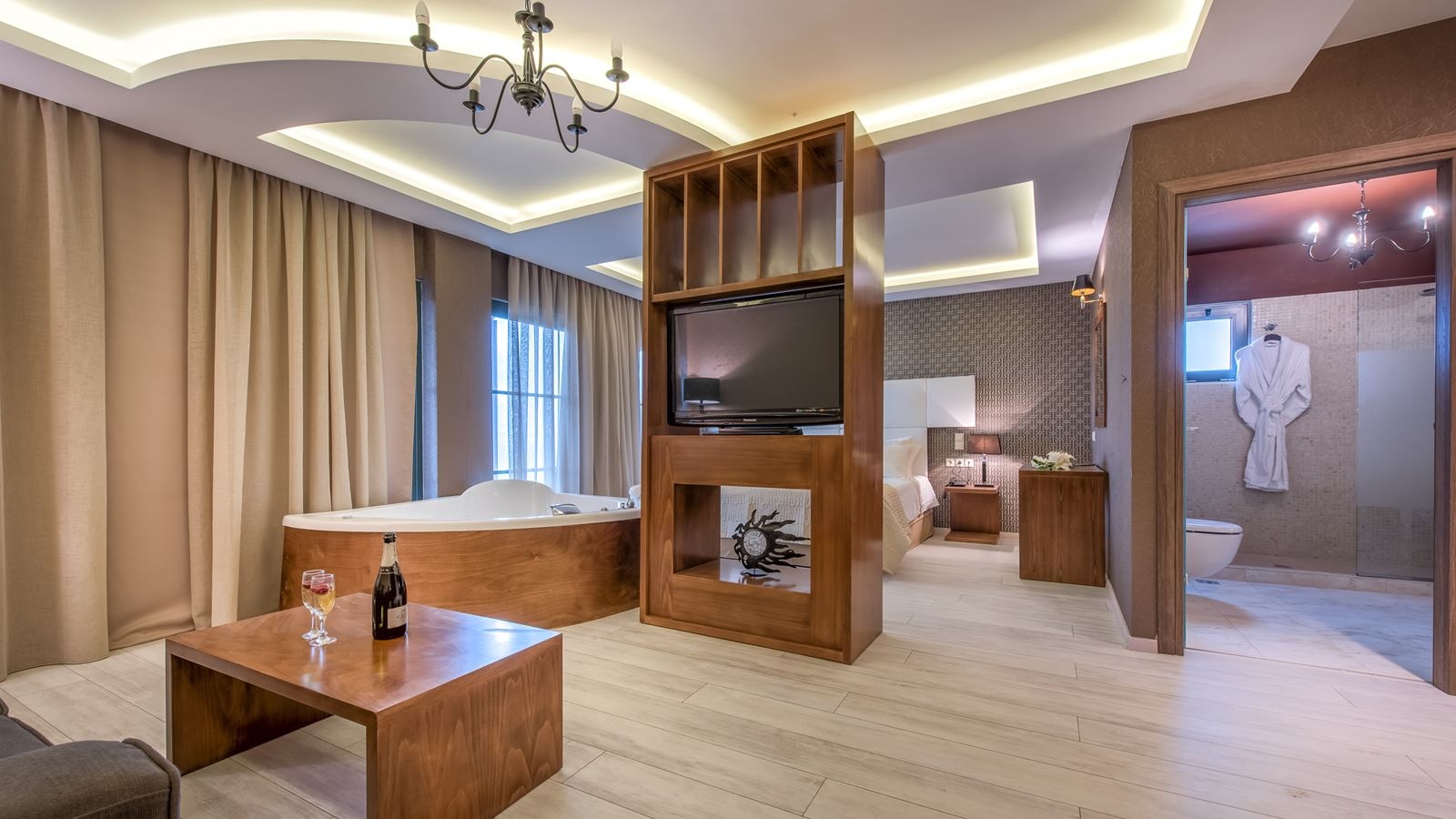 rooms-elegance-suite