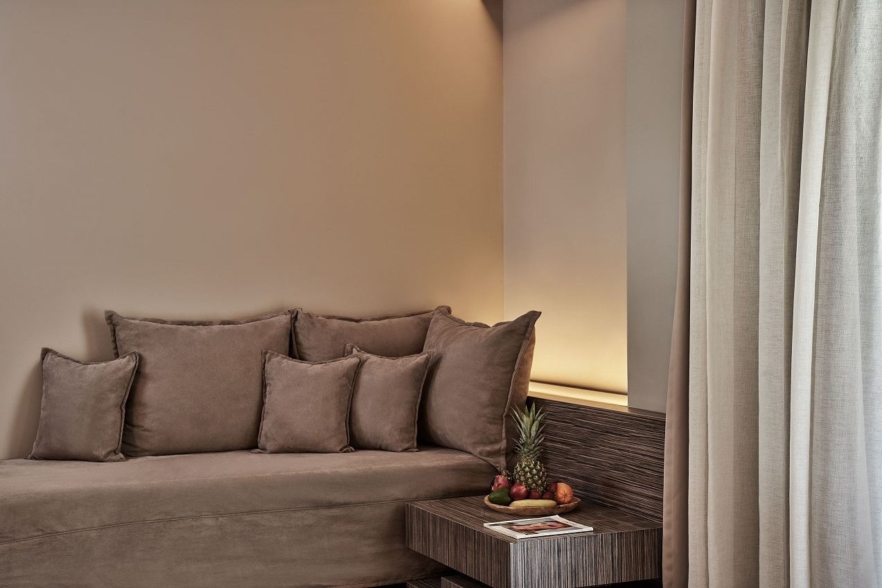 rooms-suite-garden-view