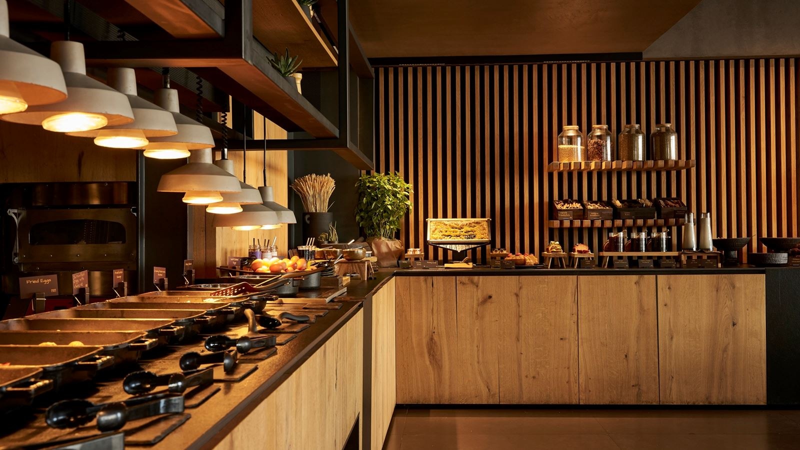 restaurants-euphoria-main-restaurant