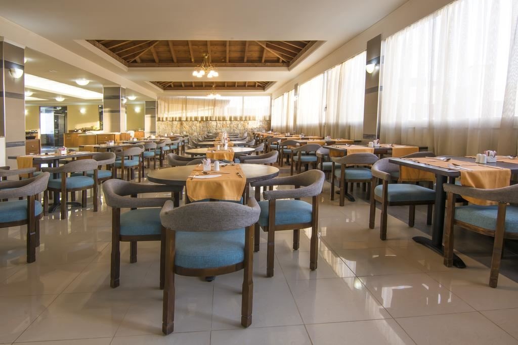 restaurants-main-restaurant