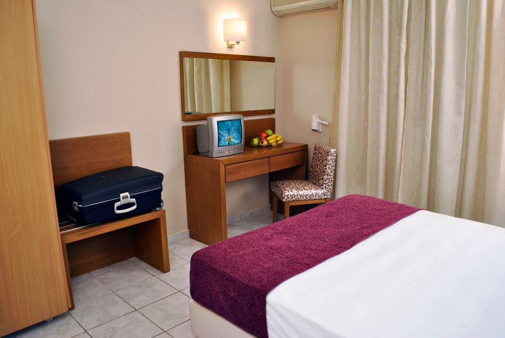 rooms-doubletwin-room