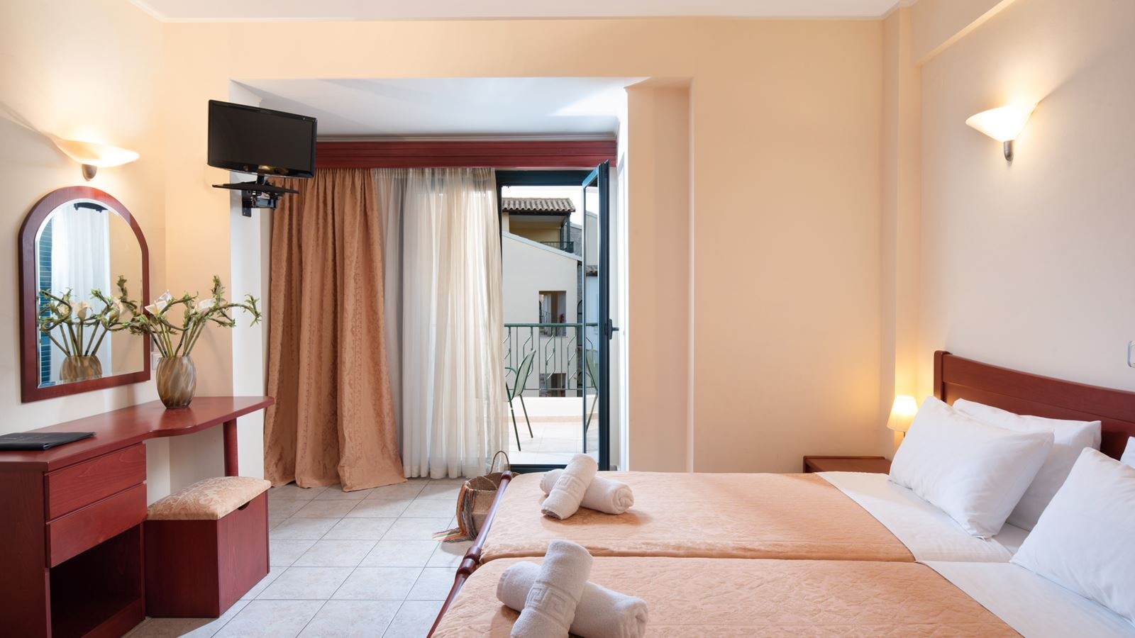 rooms-2bedroomed-family-suite