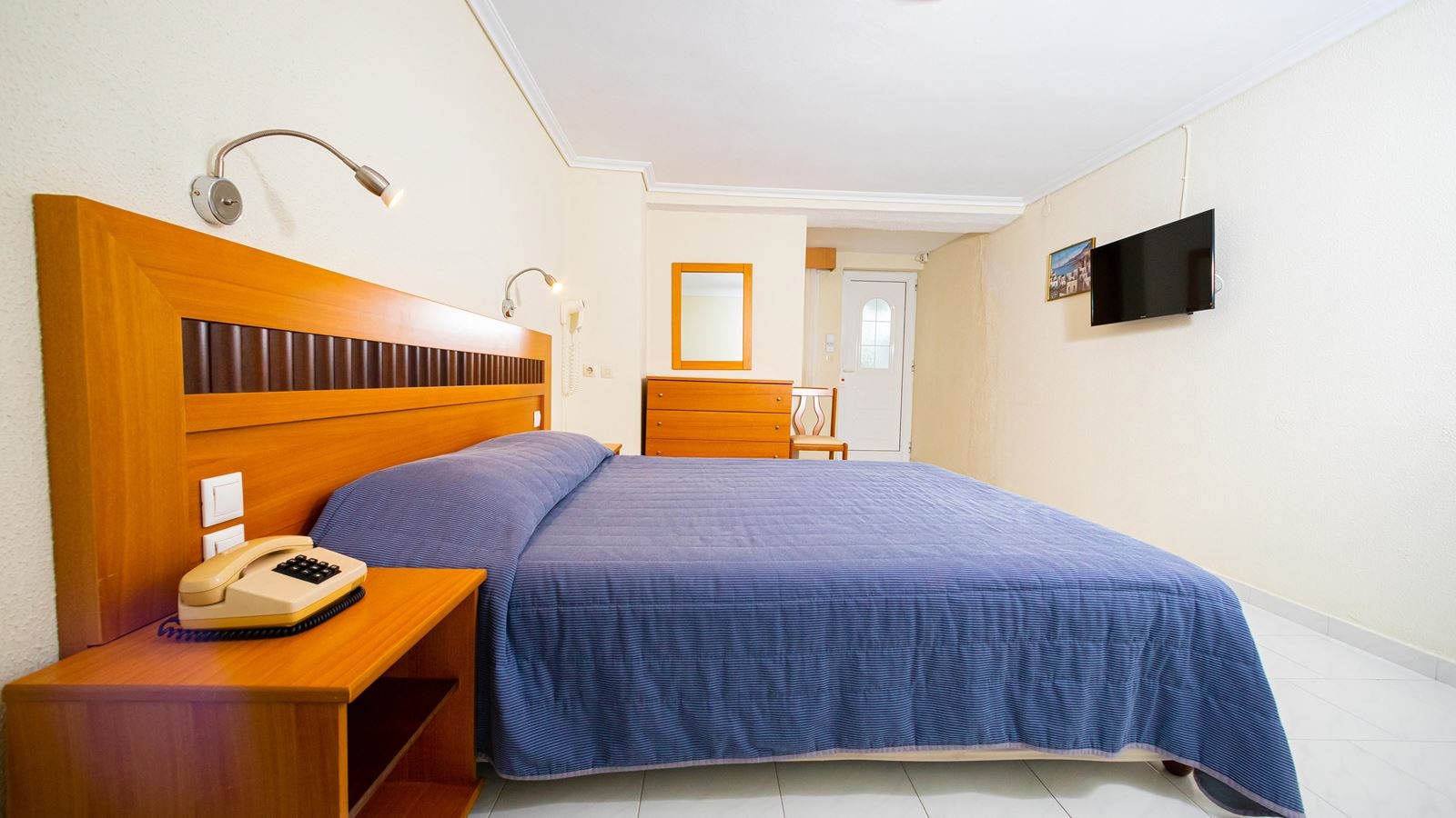 rooms-room-standard-ground-floor-garden-view