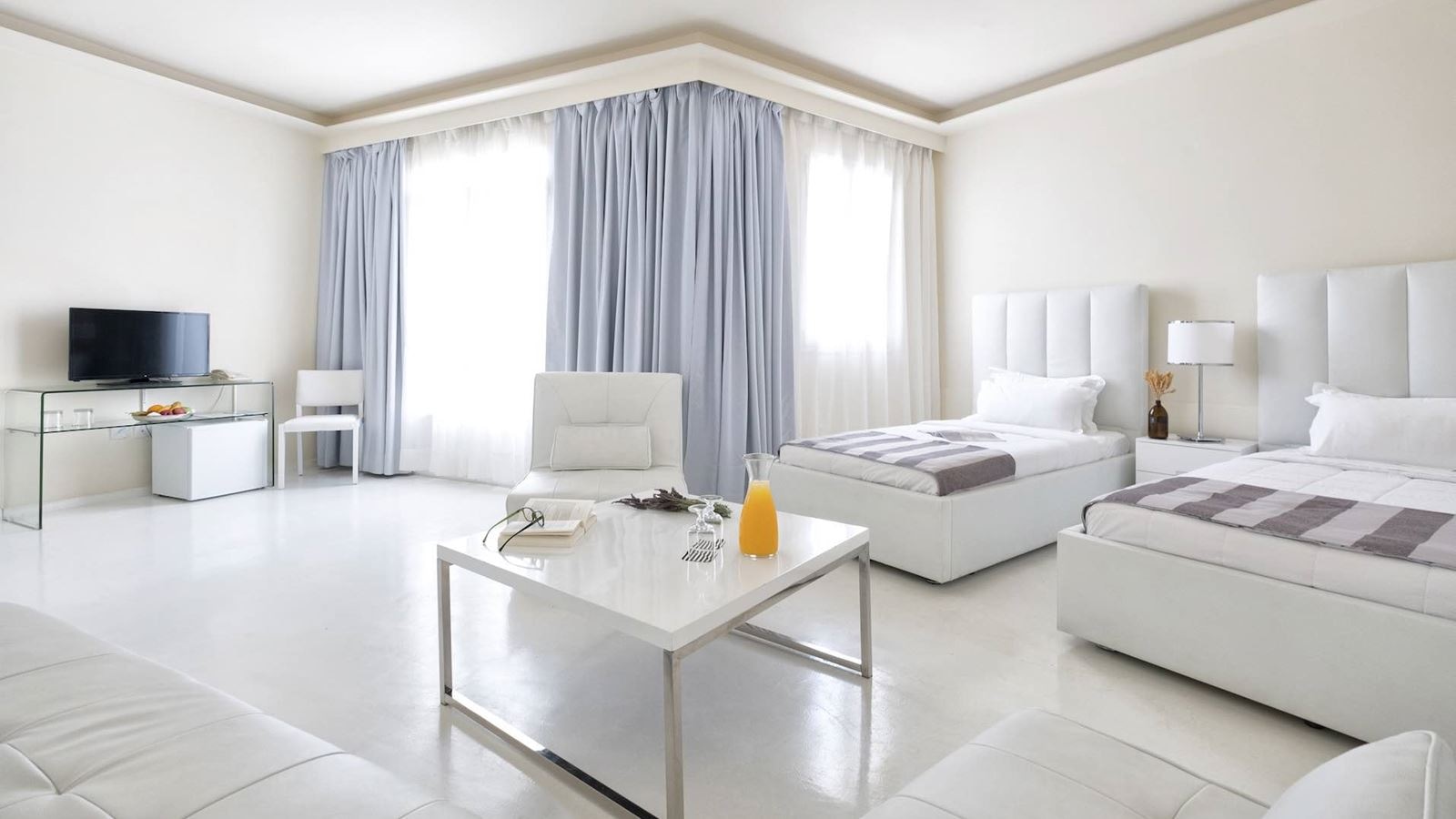 rooms-2-broom-suite-sea-view