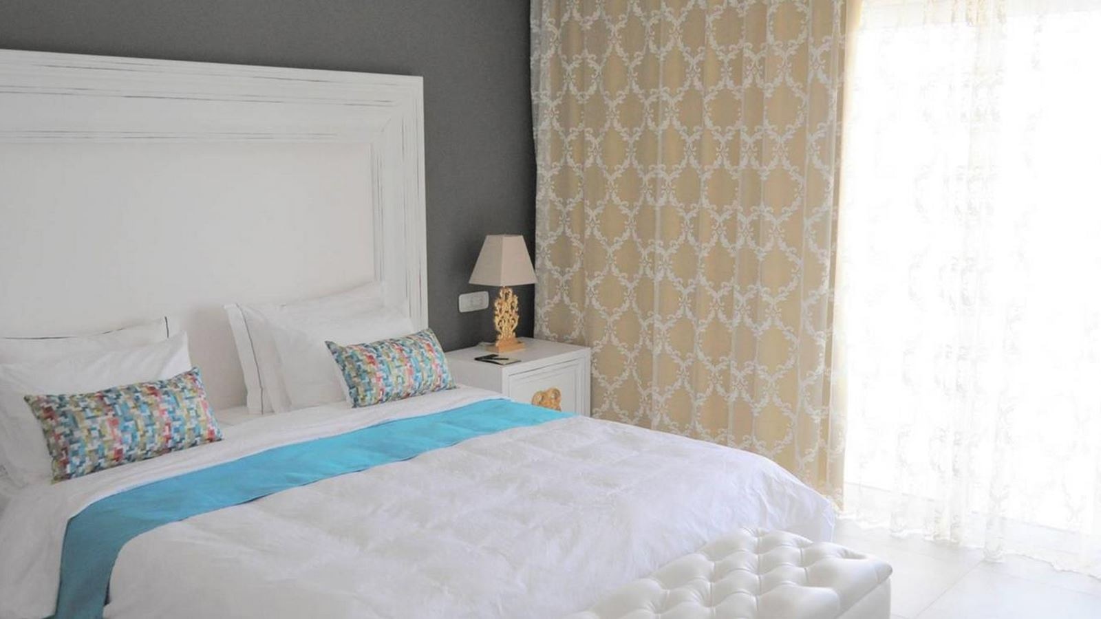 rooms-suite-deluxe-private-pool