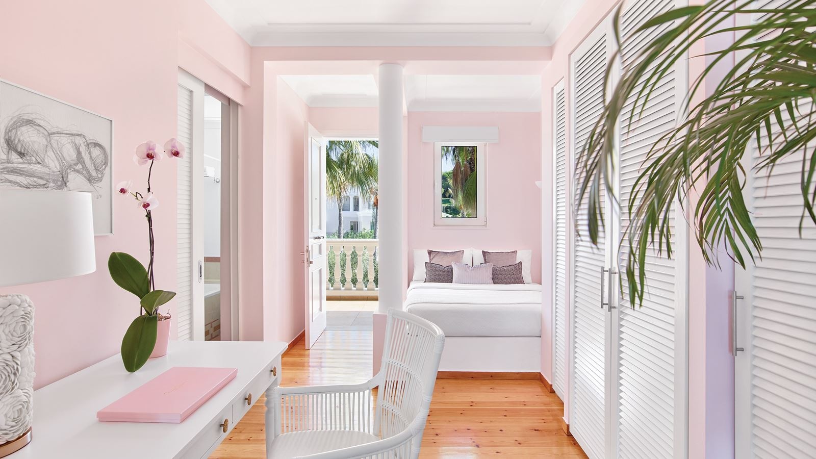 rooms-luxury-guestroom-sea-view