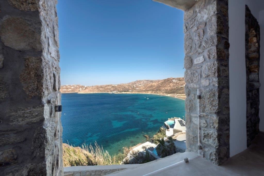 rooms-deluxe-suite-sea-view