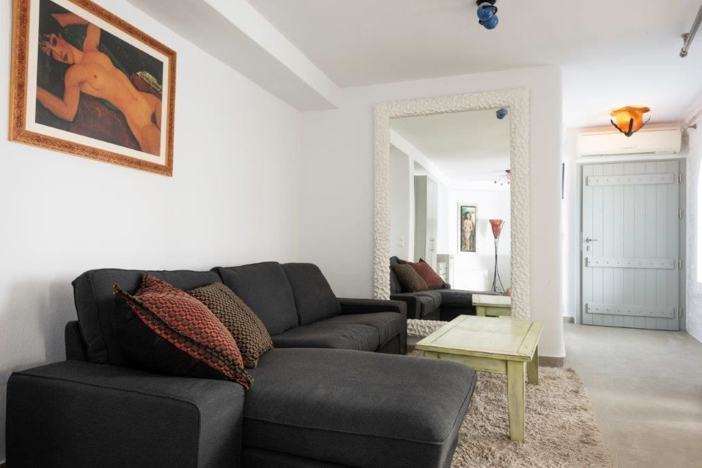 rooms-deluxe-suite-sea-view