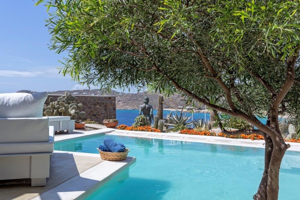 rooms-grand-deluxe-one-bedroom-villa-with-private-pool-and-sea-view