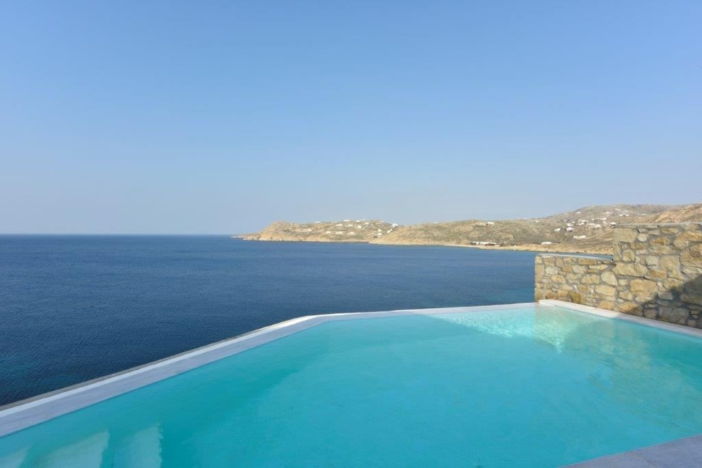 rooms-grand-deluxe-suite-with-private-pool-and-sea-view