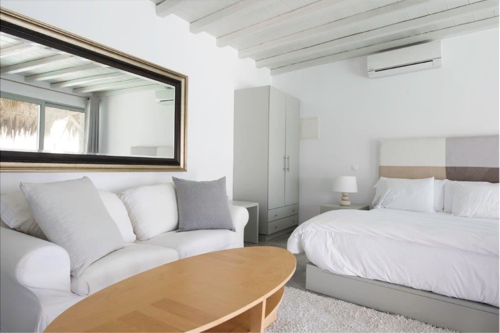 rooms-grand-deluxe-suite-with-private-pool-and-sea-view