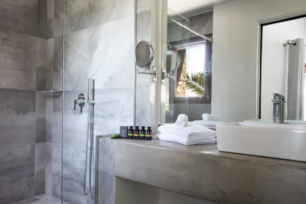 rooms-grand-deluxe-suite-with-private-pool-and-sea-view