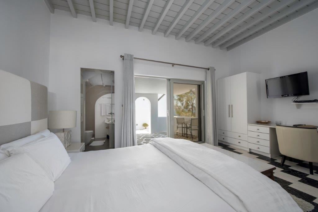 rooms-superior-room-side-sea-view