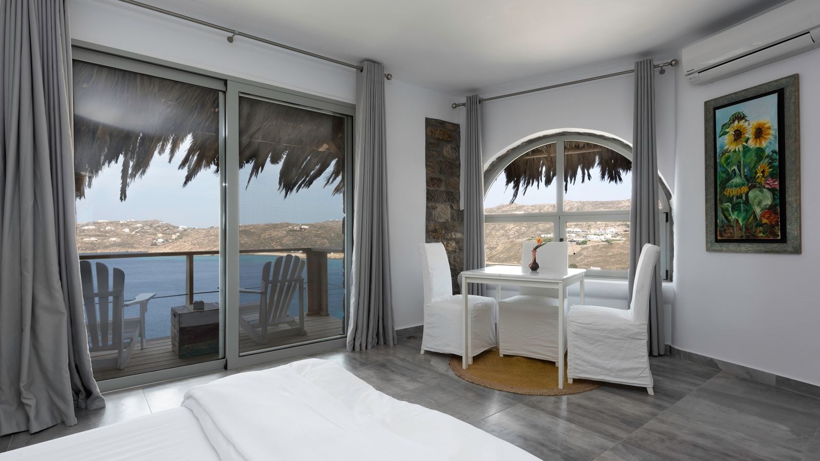 rooms-deluxe-suite-sea-view