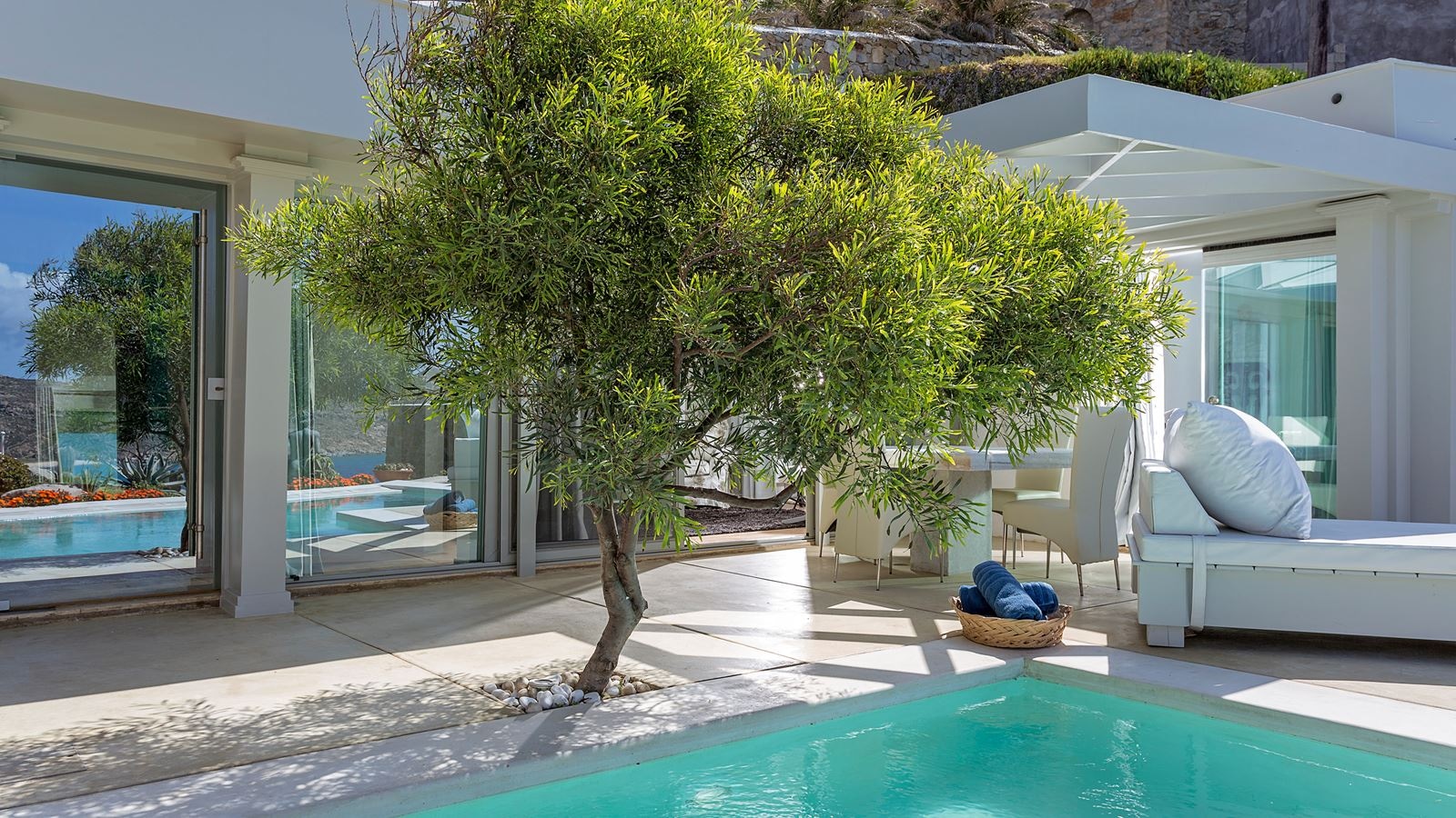 rooms-grand-deluxe-one-bedroom-villa-with-private-pool-and-sea-view