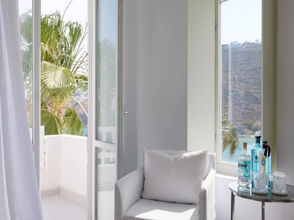 rooms-waterfront-bungalow