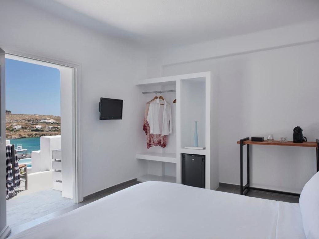 rooms-classic-double-room-with-sea-view