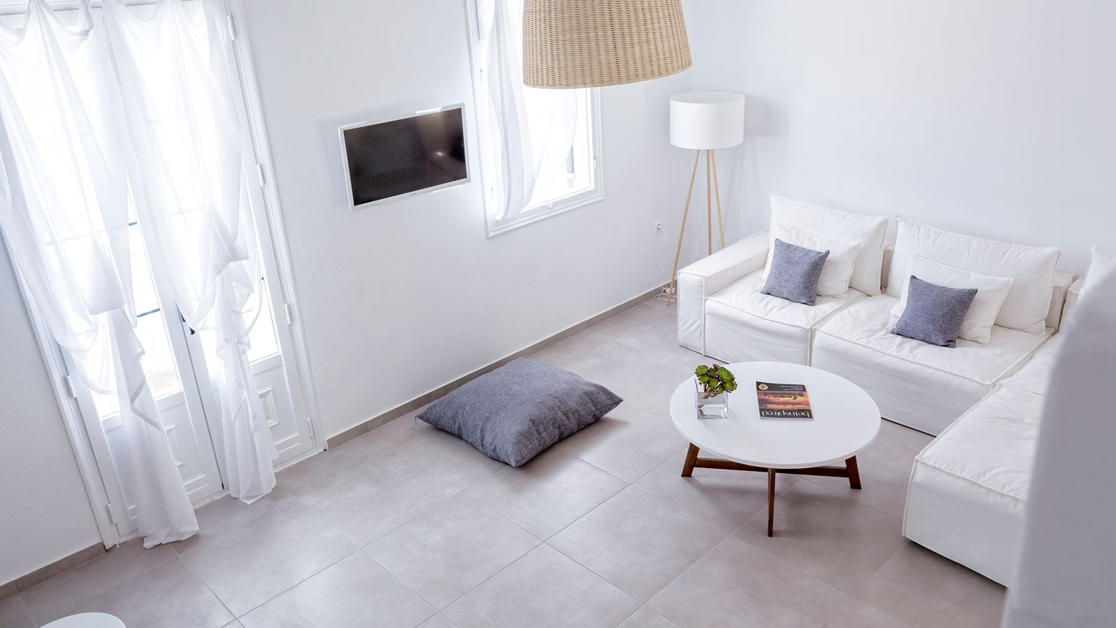 rooms-friends--family-suite-with-heated-jetted-tub