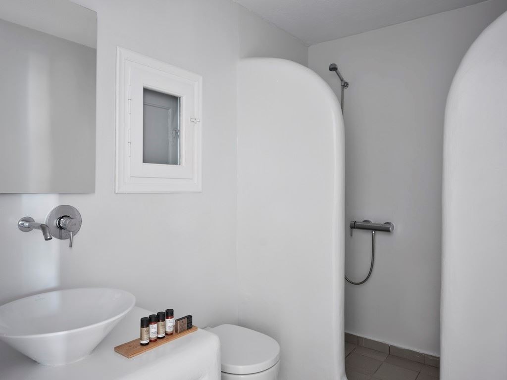 rooms-classic-double-room-with-sea-view-and-heated-tub