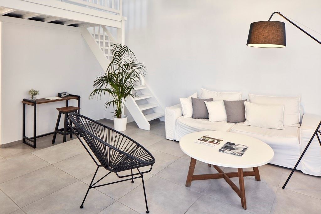 rooms-friends--family-suite-with-heated-jetted-tub