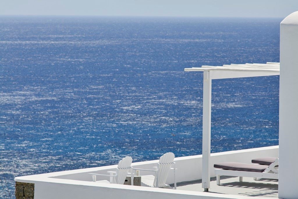 rooms-honeymoon-suite-with-sea-view