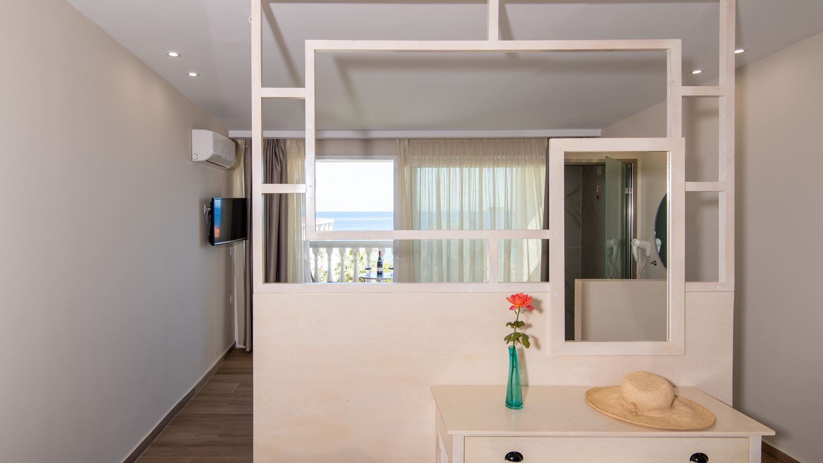 rooms-junior-suite-sea-view