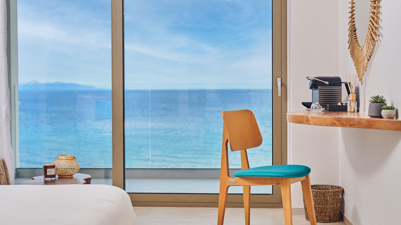 rooms-suite-junior-sea-view-for--2-adults