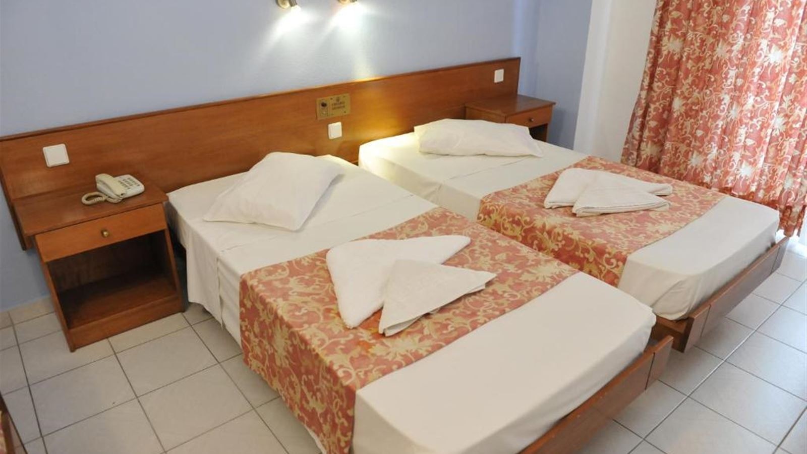 rooms-studio-double-balcony-or-terrace