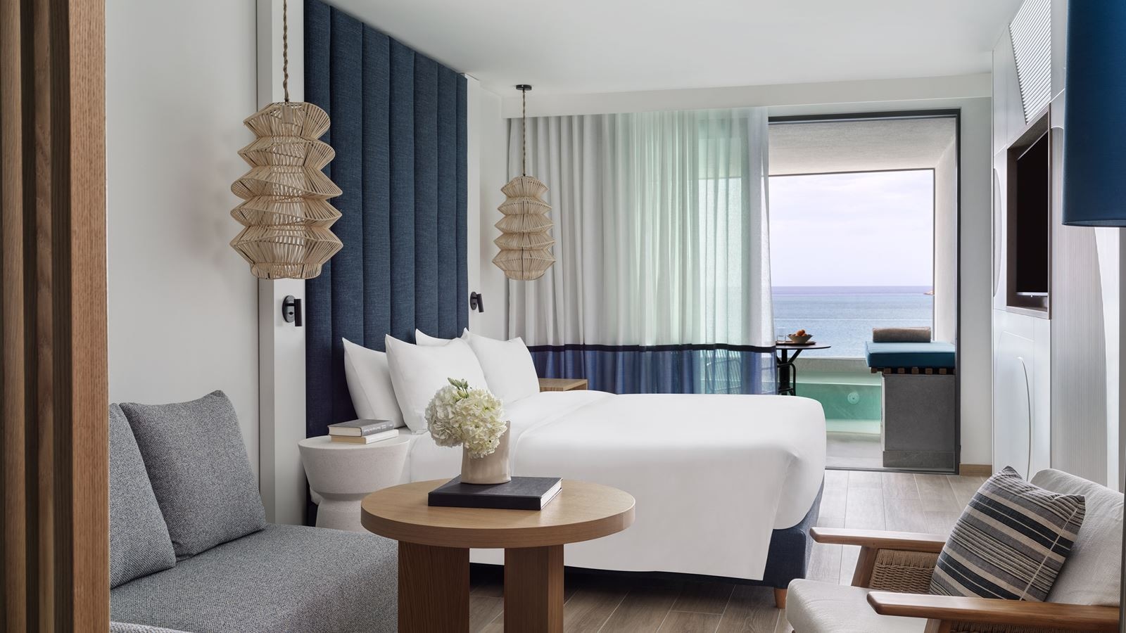 rooms-premium-sea-view-private-plunge-pool