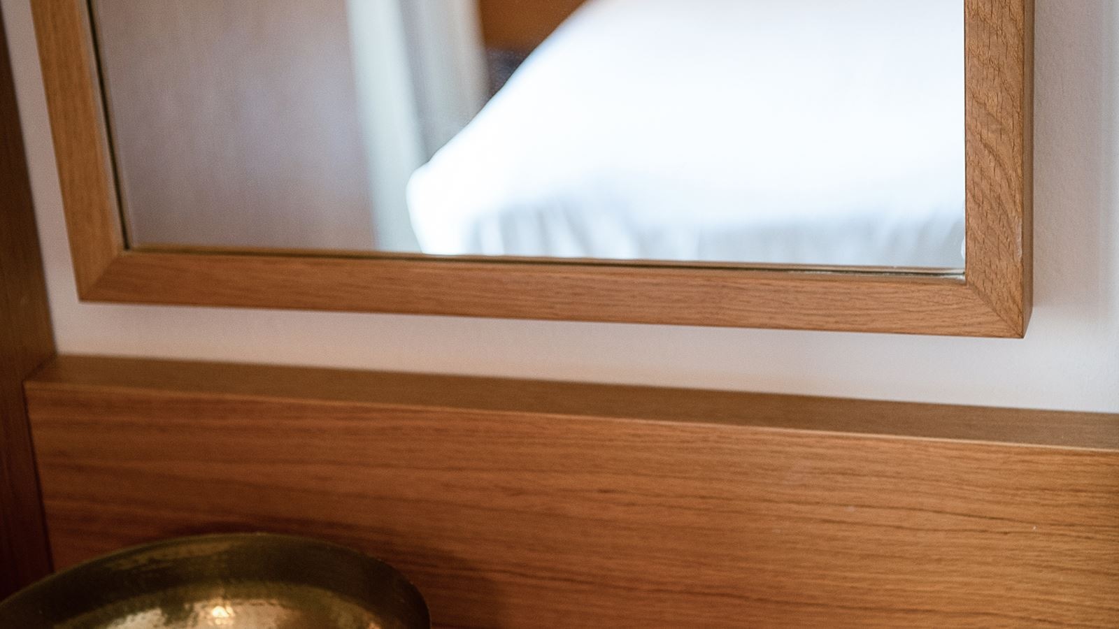 rooms-studio-pool-viewgarden-view