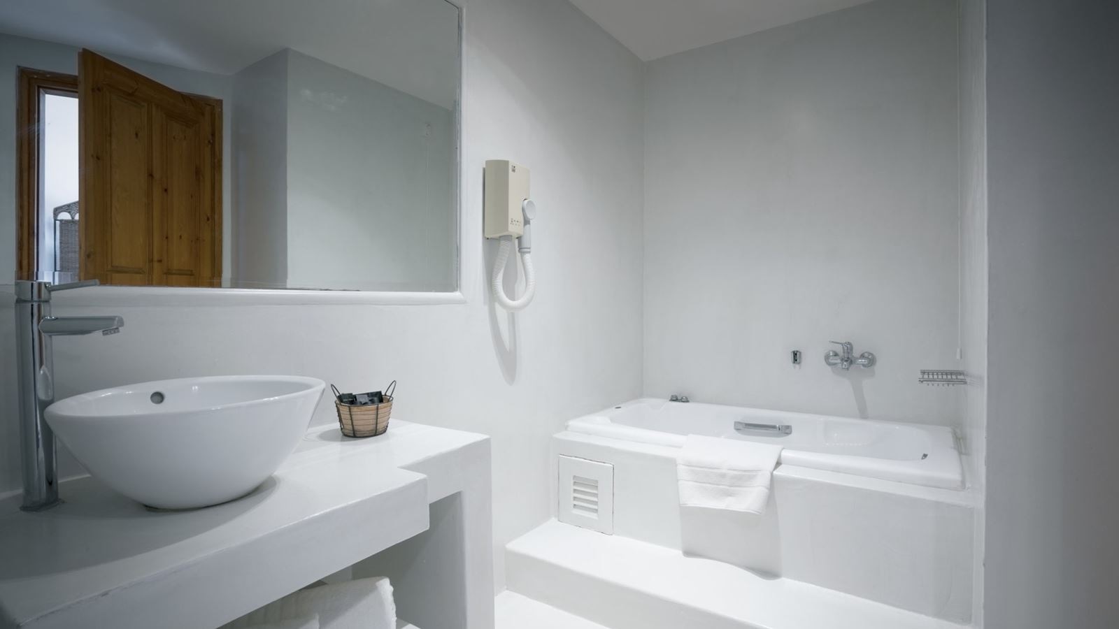 rooms-junior-suite-with-sea-view