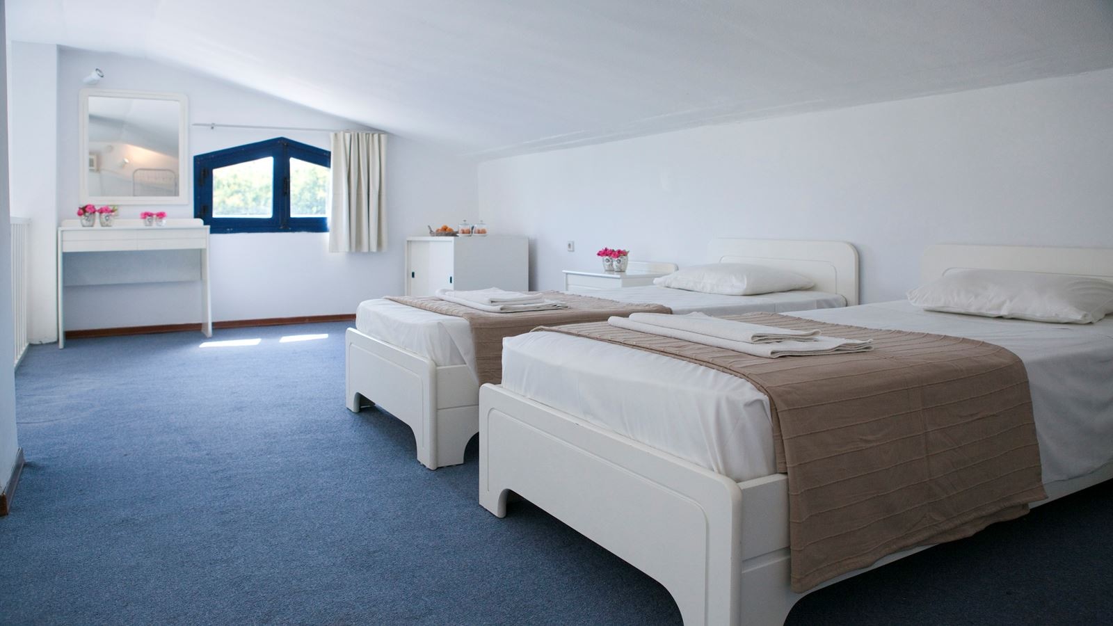 rooms-2-bedrooms-apartment