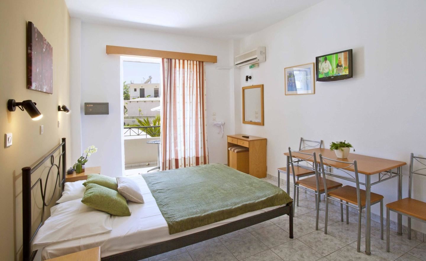 rooms-double-or-twin