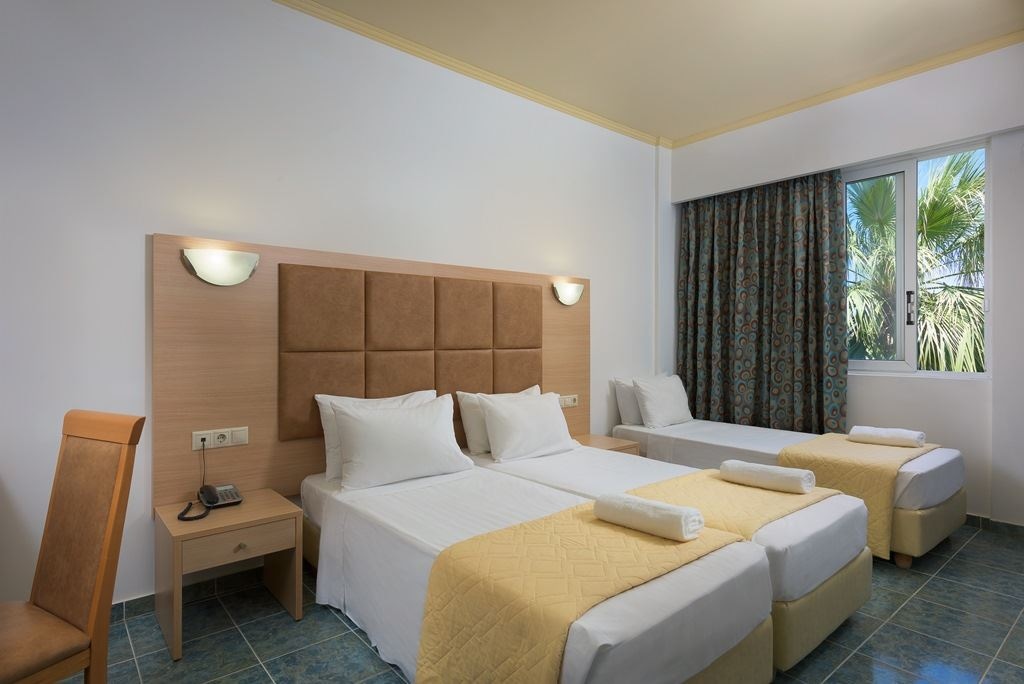 rooms-double-room-balcony