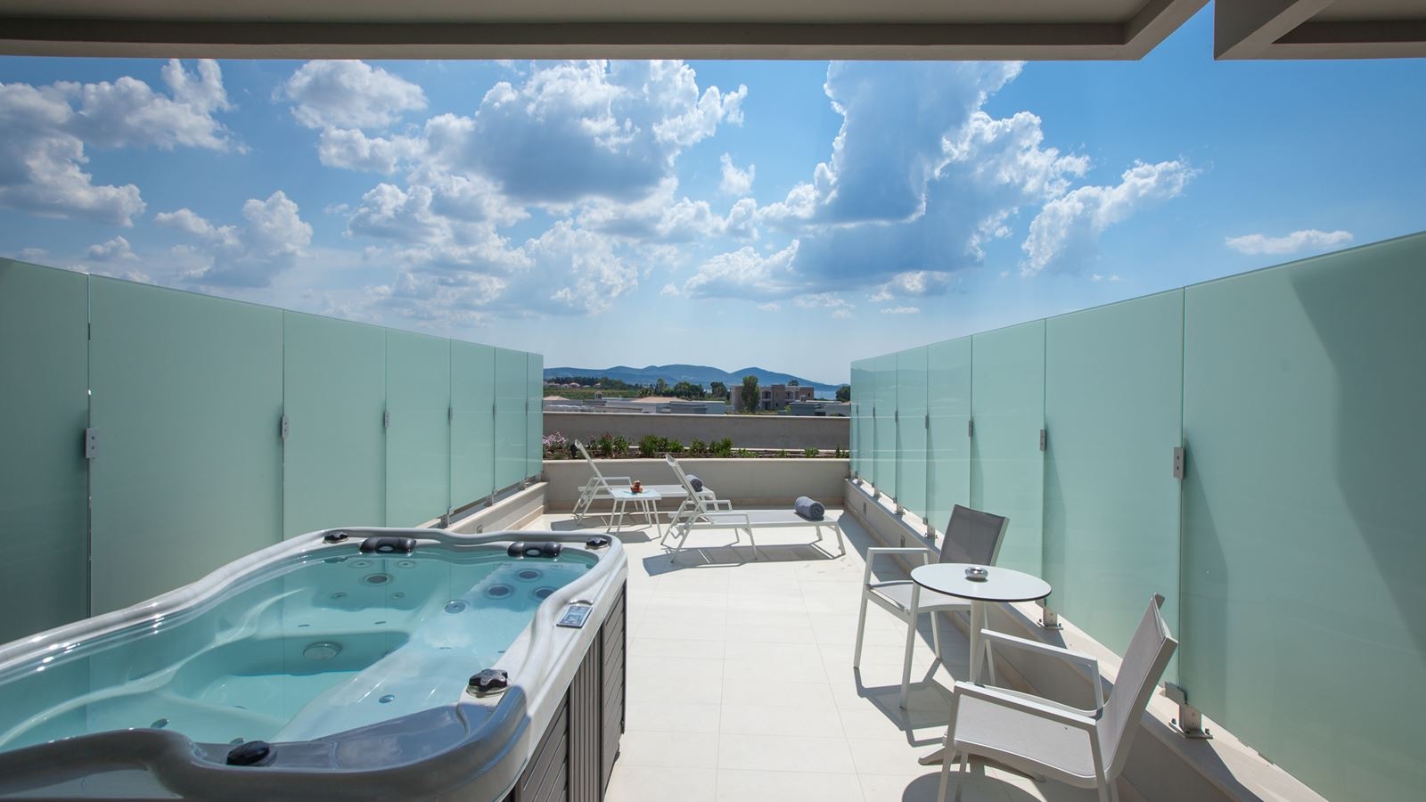 rooms-twin-limited-sea-view-jacuzzi