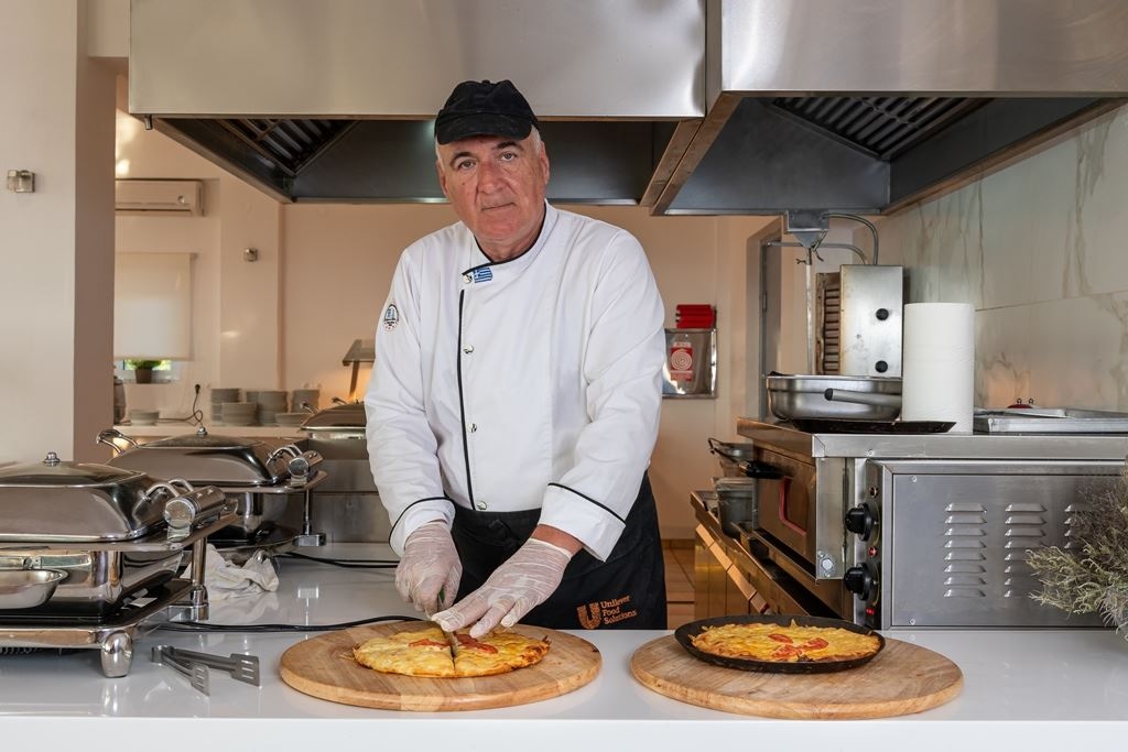 restaurants-main-building