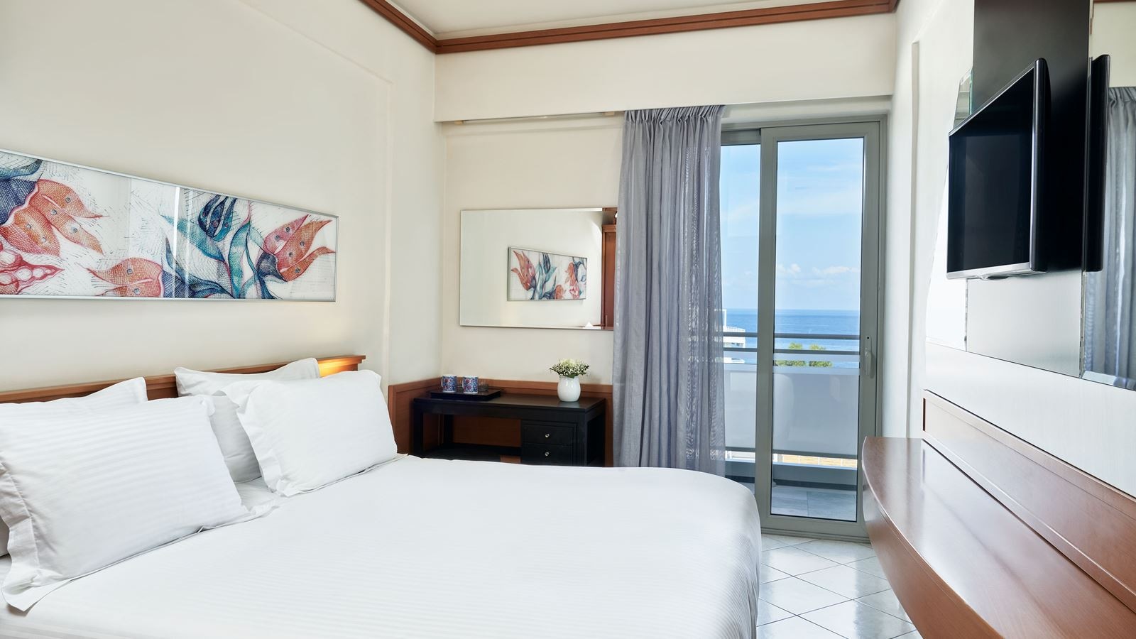 rooms-superior-side-sea-view-with-balcony