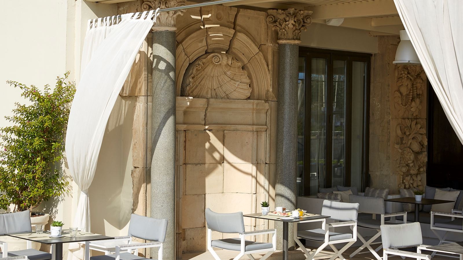 bars-passagio-all-day-cafe-bar