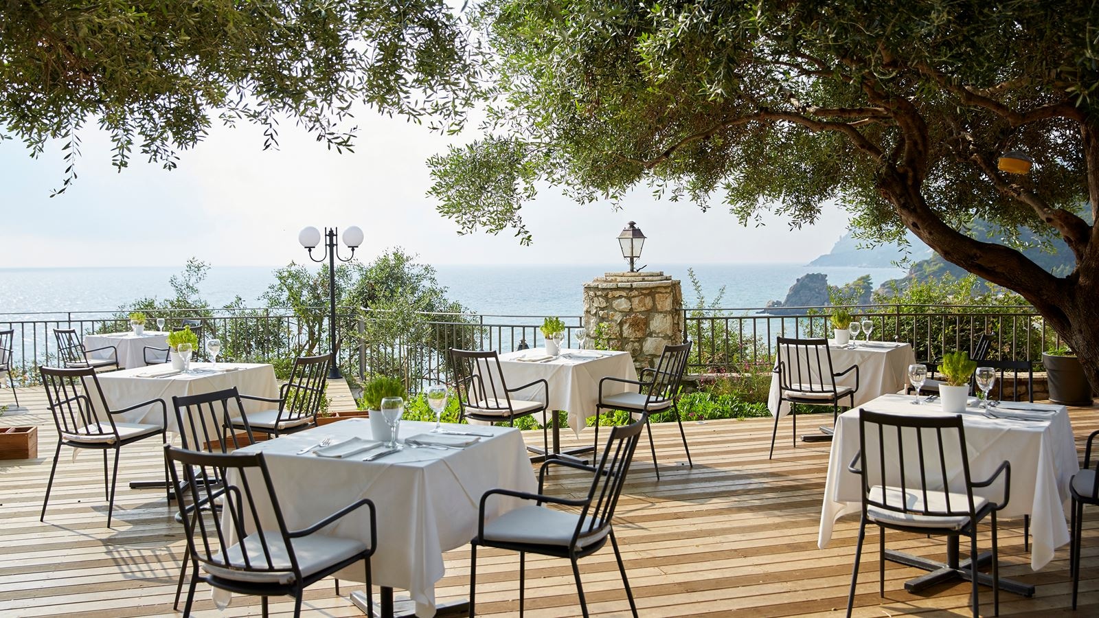 restaurants-petra-main-restaurant