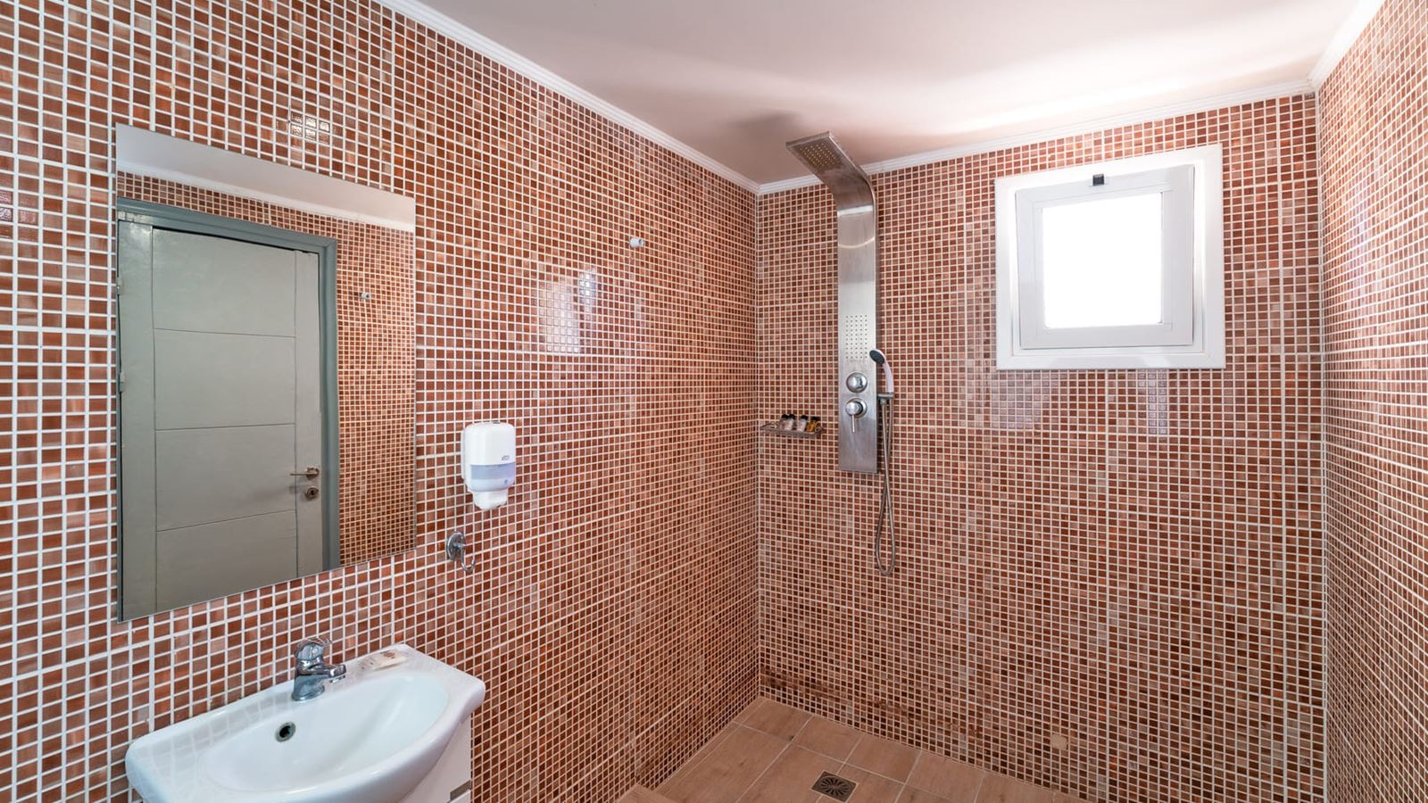 rooms-classic-double-room