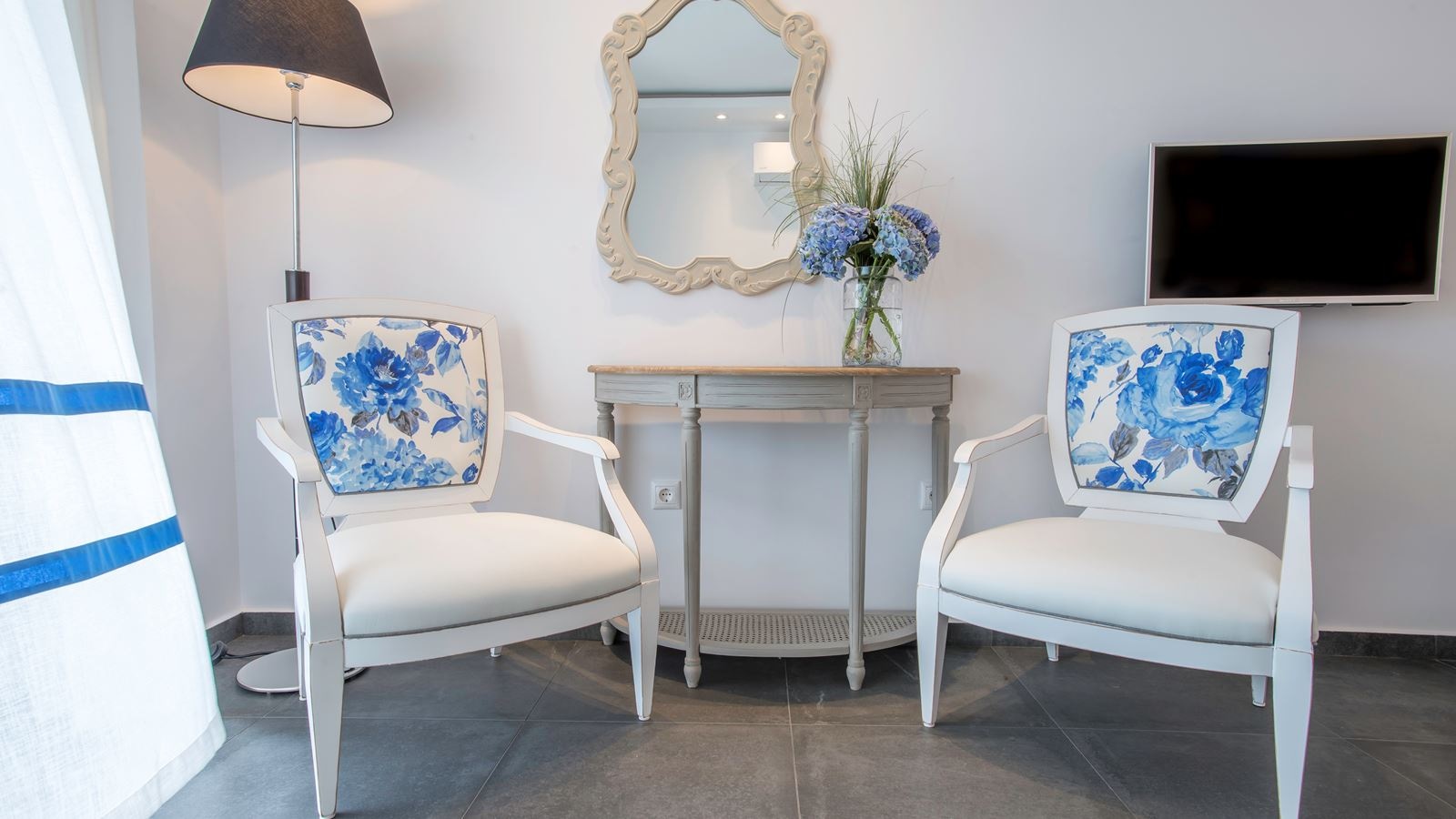 rooms-two-bedroom-suite-with-private-pool