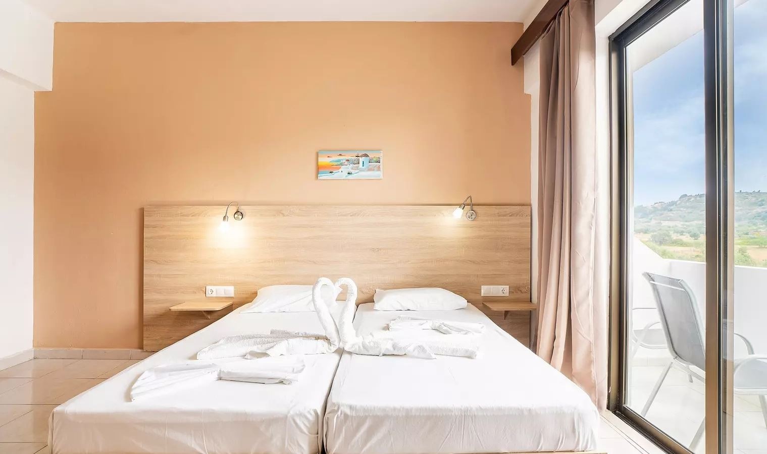 rooms-studio-room-with-balcony