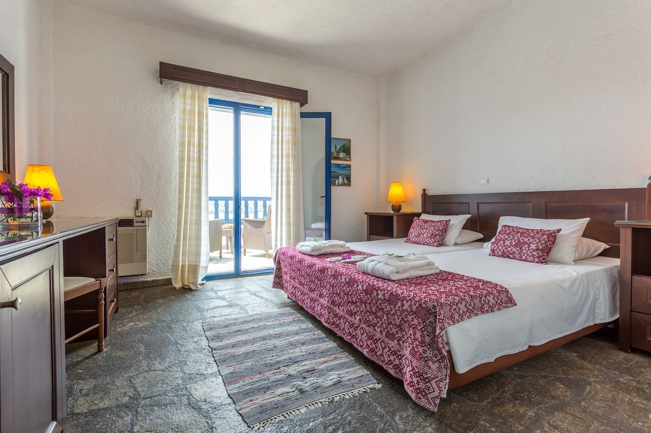 rooms-double-room-sea-view